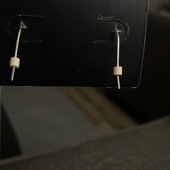 SWAROVSKI CUBE DROP EARRINGS 🔥🔥🔥 - Picture 7 of 8